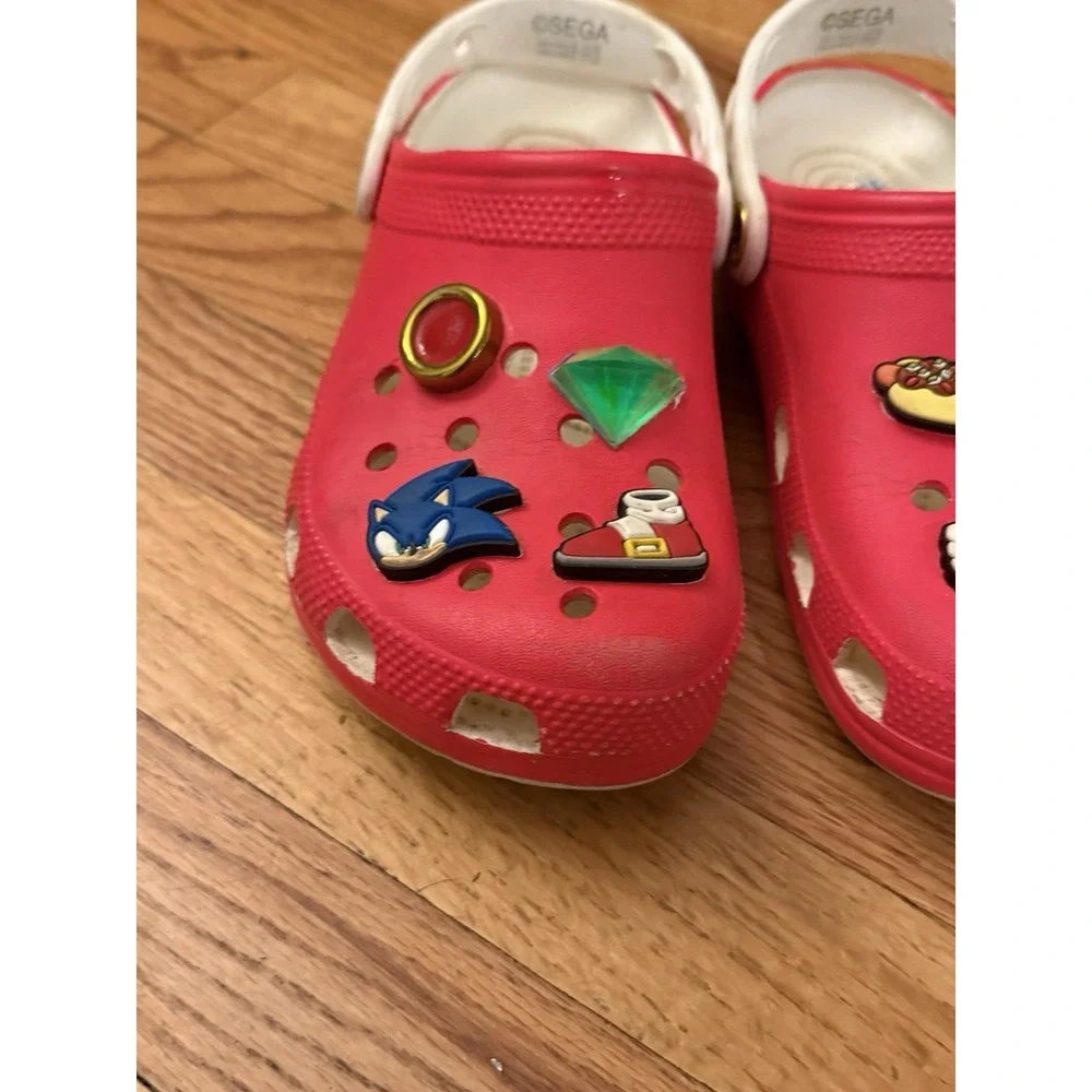 Crocs Sonic Hedgehog Clogs Big Kids J4 Red Fit Women 6 SEGA Gamer Jibbitz Charms